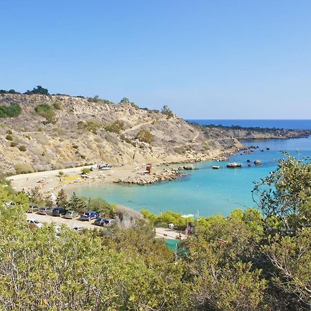 Meryl - Coralli Beachfront Apartment Protaras Eksteriør bilde