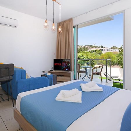 Meryl - Coralli Beachfront Apartment Protaras Eksteriør bilde