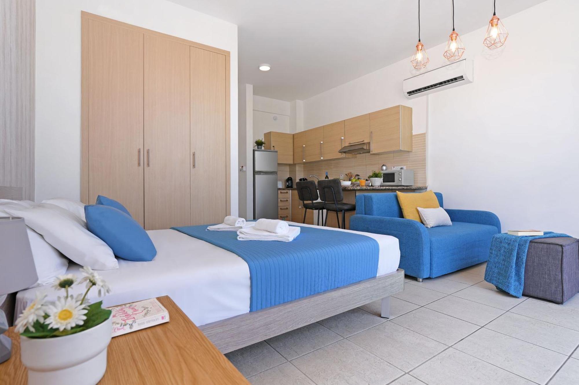 Meryl - Coralli Beachfront Apartment Protaras Eksteriør bilde