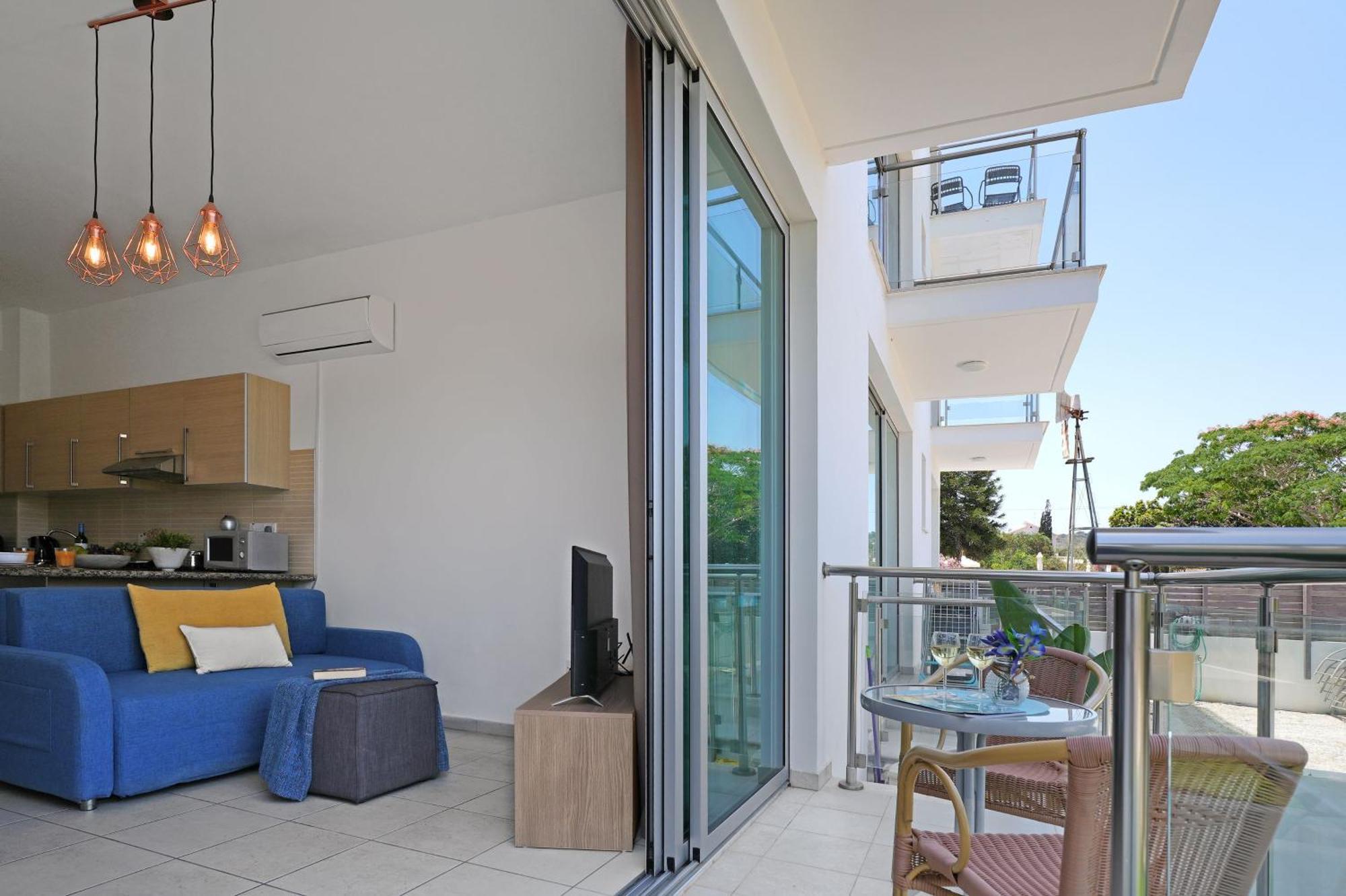 Meryl - Coralli Beachfront Apartment Protaras Eksteriør bilde