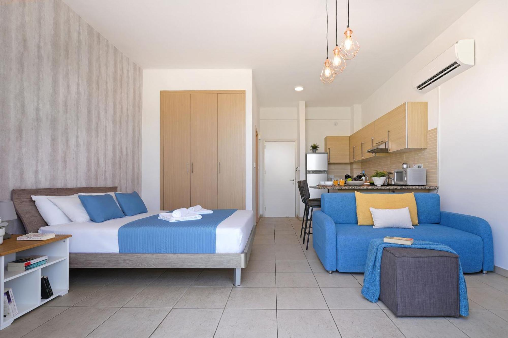 Meryl - Coralli Beachfront Apartment Protaras Eksteriør bilde